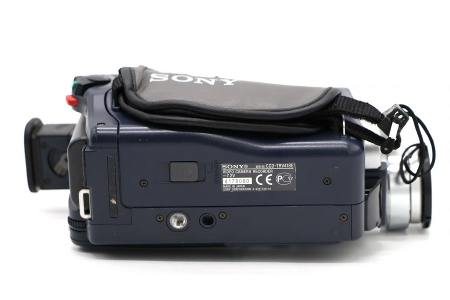 Видеокамера Sony CCD-TRV418E