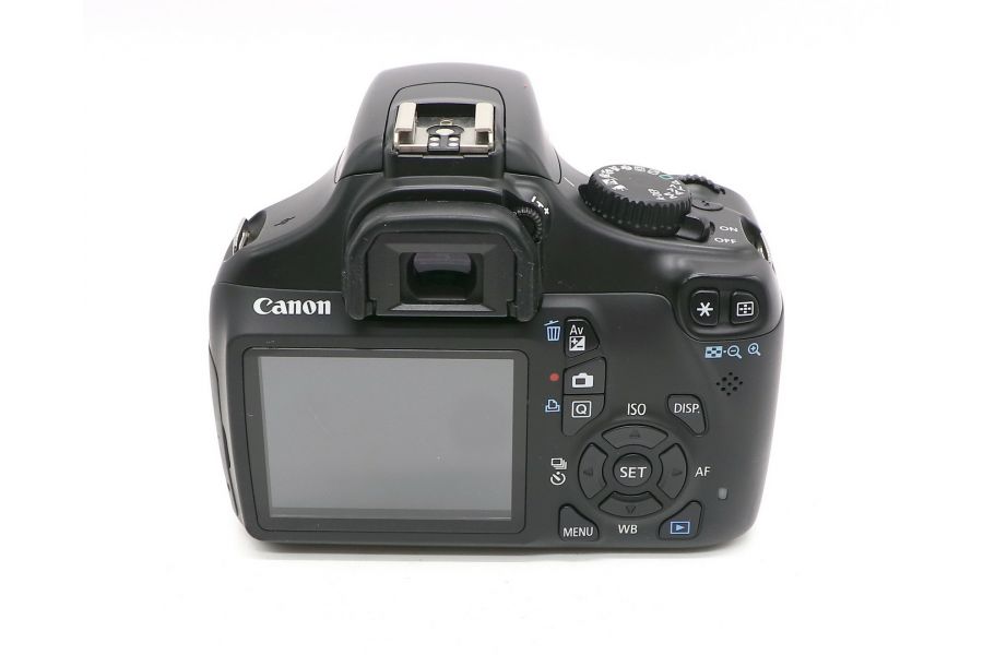 Canon EOS 1100D body в упаковке (пробег 4205 кадров)