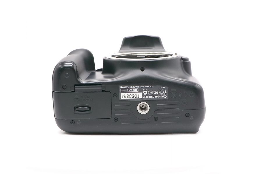 Canon EOS 1100D body в упаковке (пробег 4205 кадров)