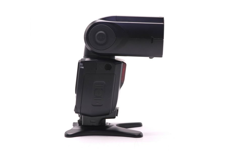 Компактная фотовспышка Nikon Speedlight SB-5000