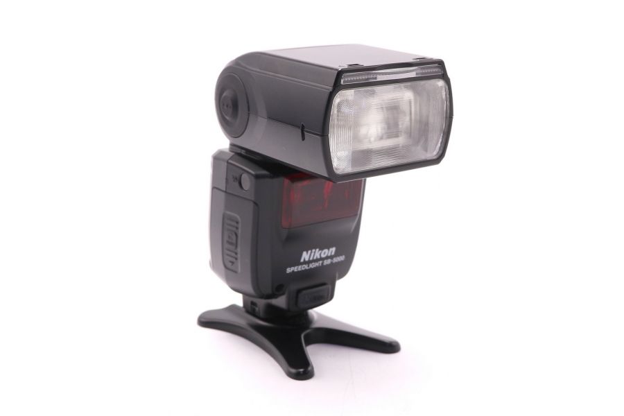 Компактная фотовспышка Nikon Speedlight SB-5000