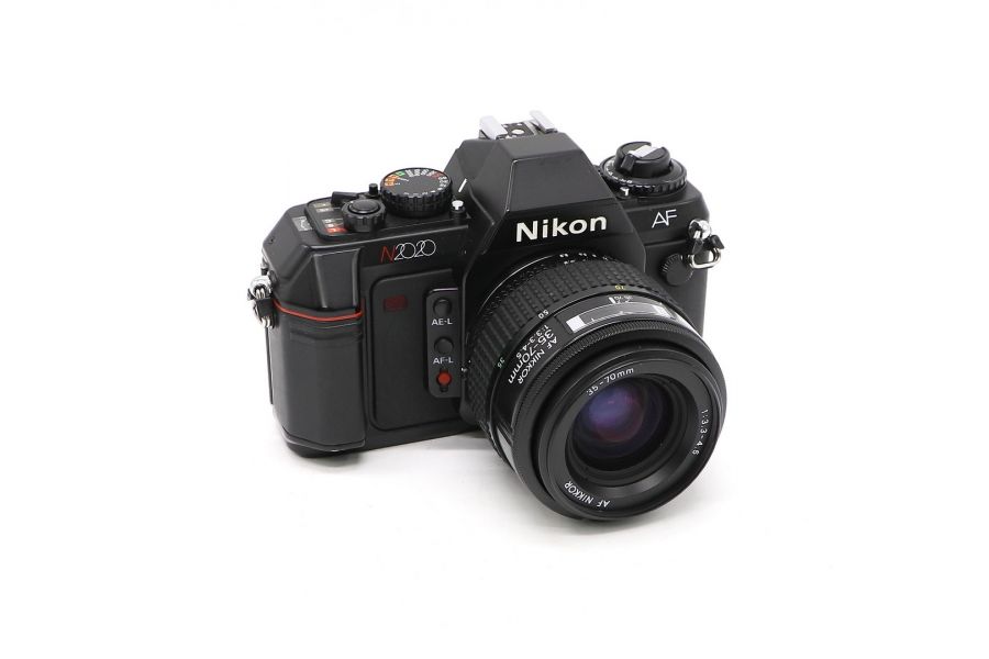 Nikon AF N2020 + AF Nikkor 35-70mm f/3.3-4.5