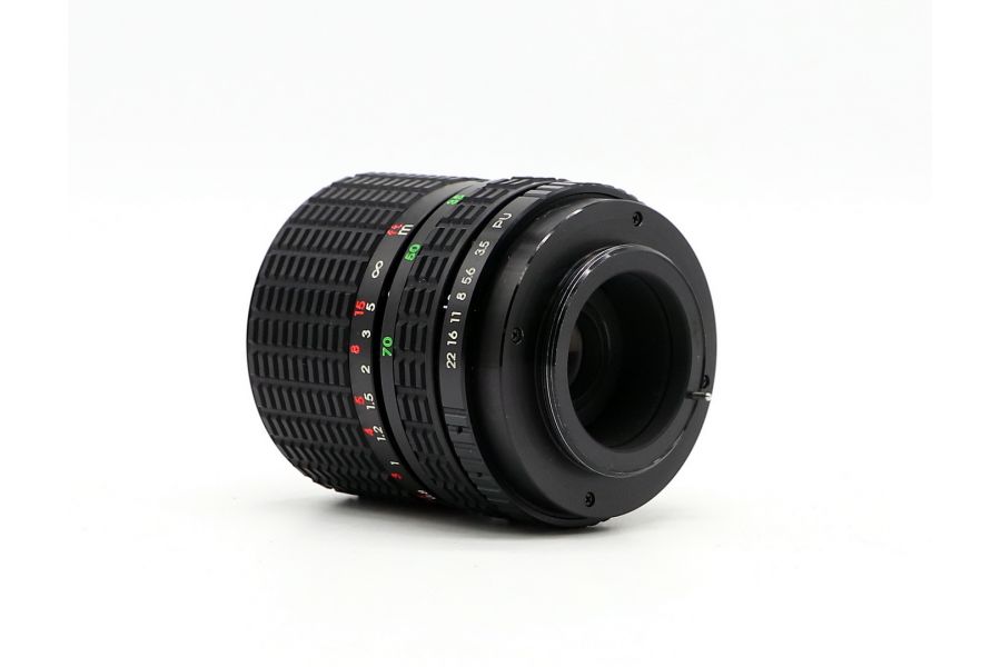 Prakticar 35-70mm f/3.5-4.5 MC Auto M42 (Germany, 1980)