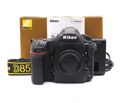 Nikon D850 body в упаковке (пробег 39850 кадров)