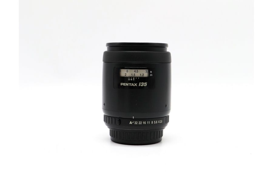 Pentax-FA 135mm f/2.8 в упаковке