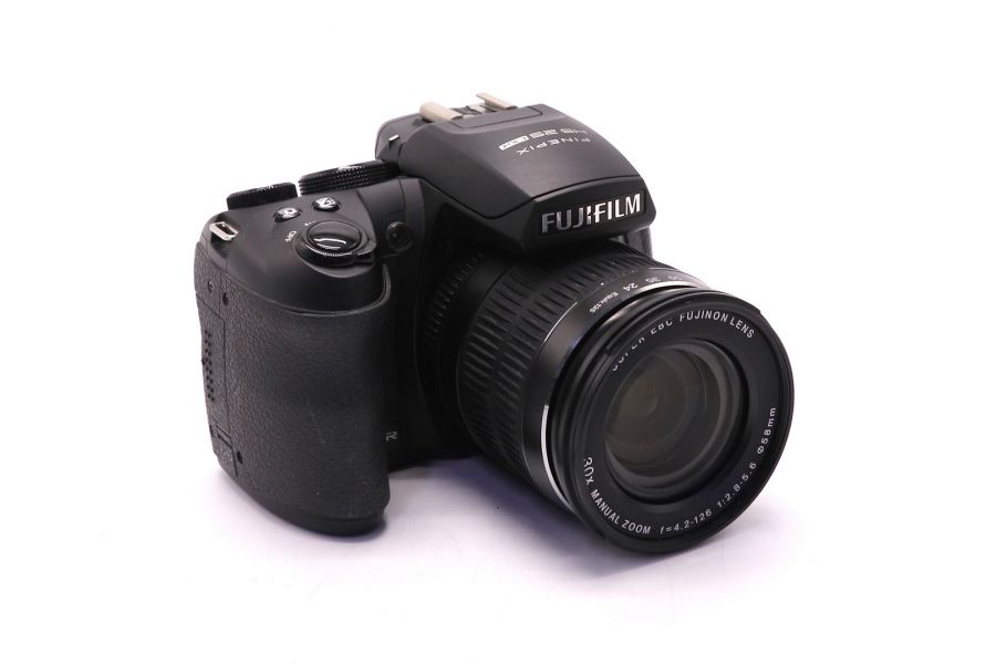 Fujifilm FinePix HS25EXR 