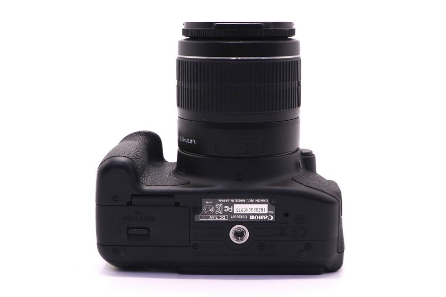 Canon EOS 650D kit (пробег 770 кадров)