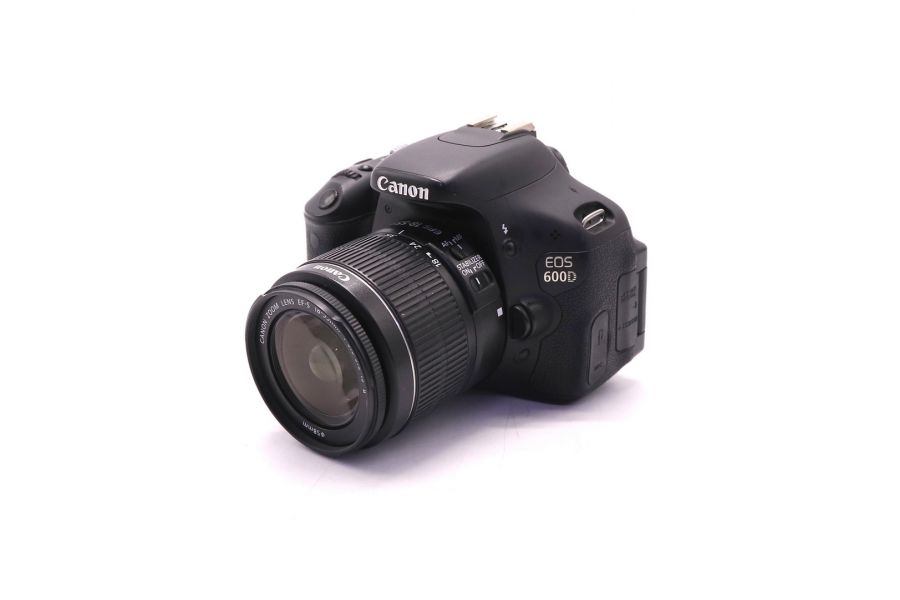 Фотокамера Canon EOS 600D kit (пробег 18105 кадров)