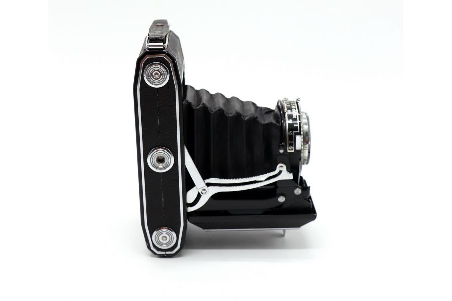 Zeiss Ikon Ikonta 524/2 + Novar-Anastigmat 4.5/105mm