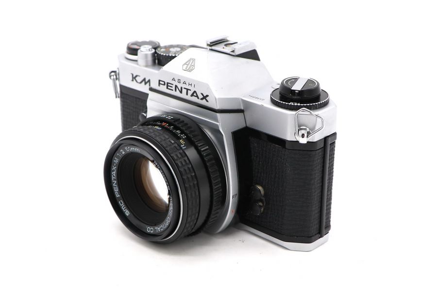 Pentax KM + Pentax-M SMC 2/50mm