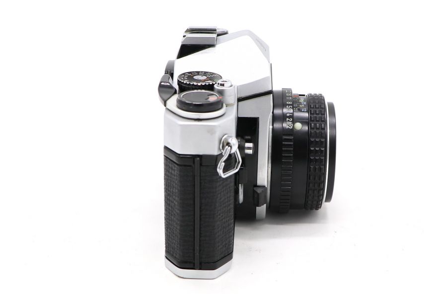 Pentax KM + Pentax-M SMC 2/50mm
