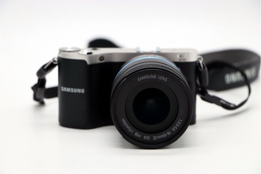 Samsung NX210 kit в упаковке