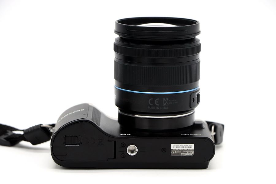 Samsung NX210 kit в упаковке