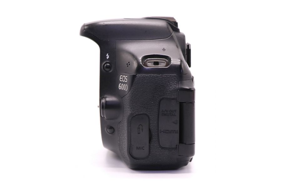 Canon EOS 600D body неисправный