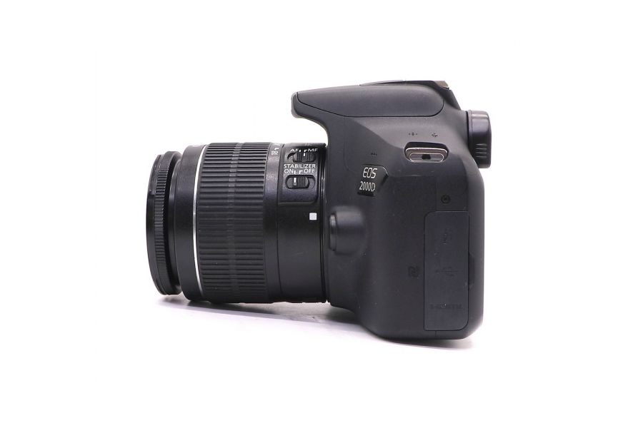 Canon EOS 2000D kit в упаковке (пробег 54000 кадров)