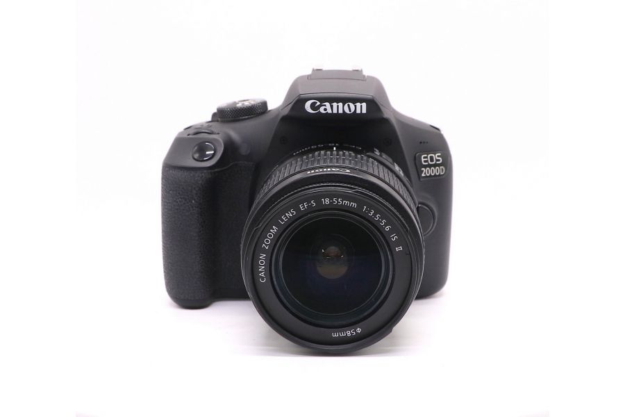 Canon EOS 2000D kit в упаковке (пробег 54000 кадров)