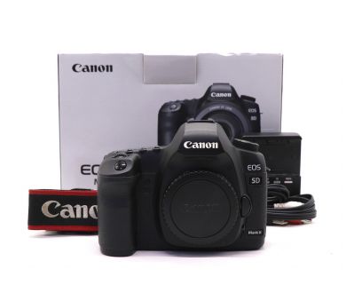 Canon EOS 5D Mark II body в упаковке (пробег 95900 кадров)