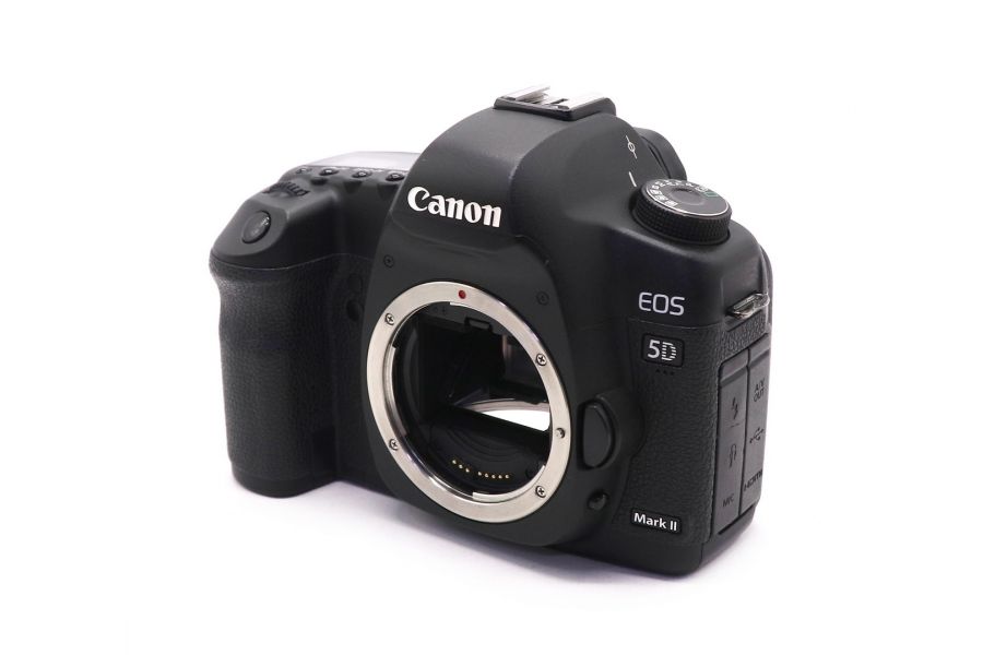 Canon EOS 5D Mark II body в упаковке (пробег 95900 кадров)