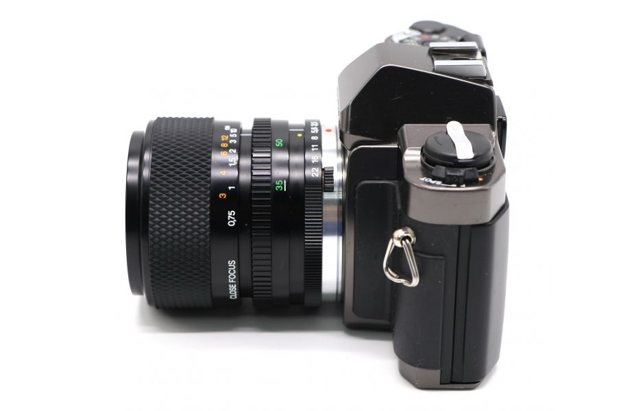 Olympus OM2000 + 35-70mm f/3.5-4.8