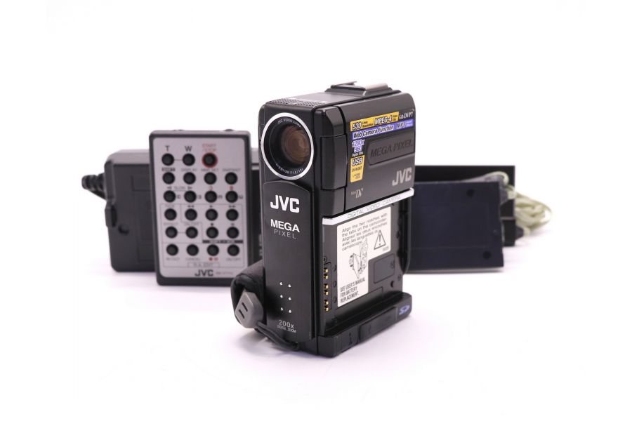 Видеокамера JVC GR-DVP7E