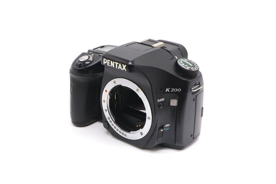 Pentax K200D body (пробег 18180 кадров)