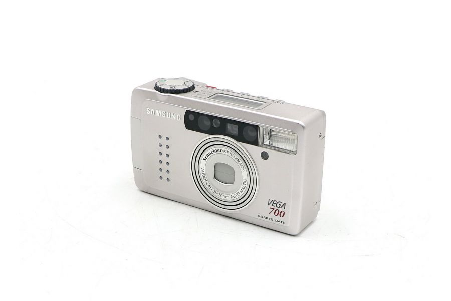 Samsung Vega 700