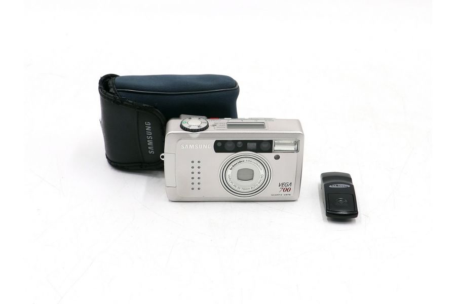 Samsung Vega 700