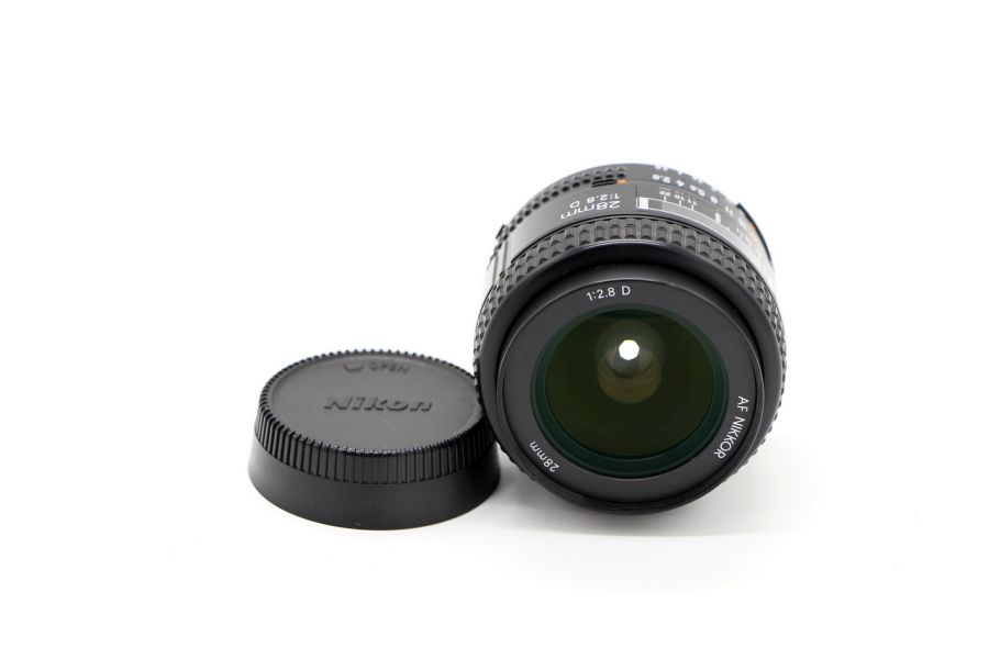 Nikon 28mm/2.8D AF Nikkor