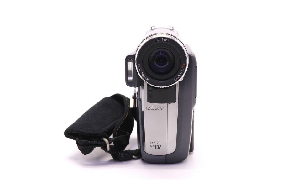 Видеокамера Sony DCR-PC350E в упаковке