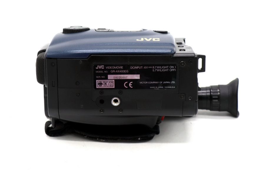 Видеокамера JVC GR-AX400EG