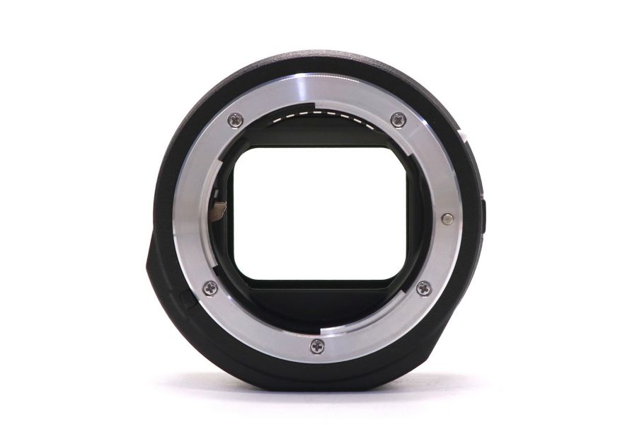 Adapter Nikon FTZ II в упаковке