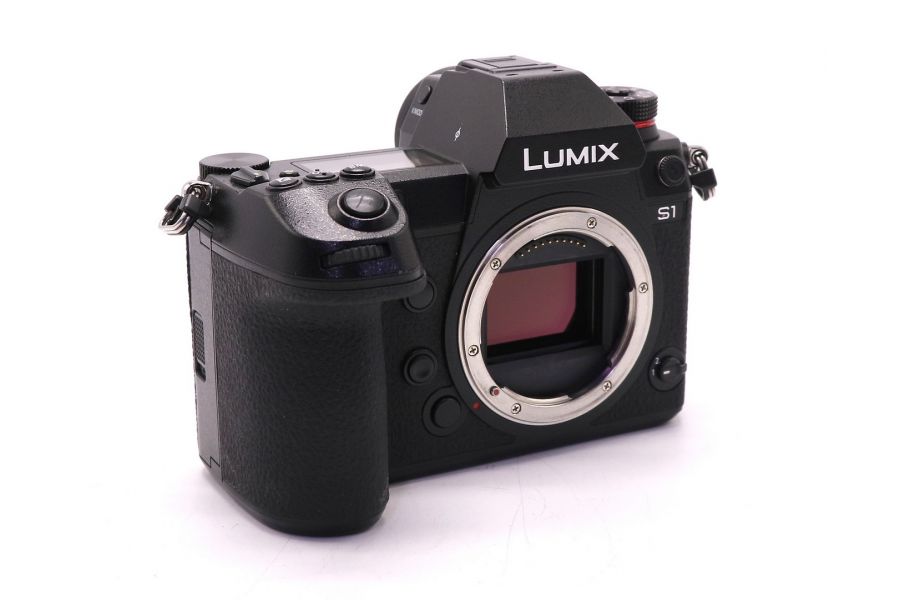 Panasonic Lumix S1 body (пробег 54330 кадров)