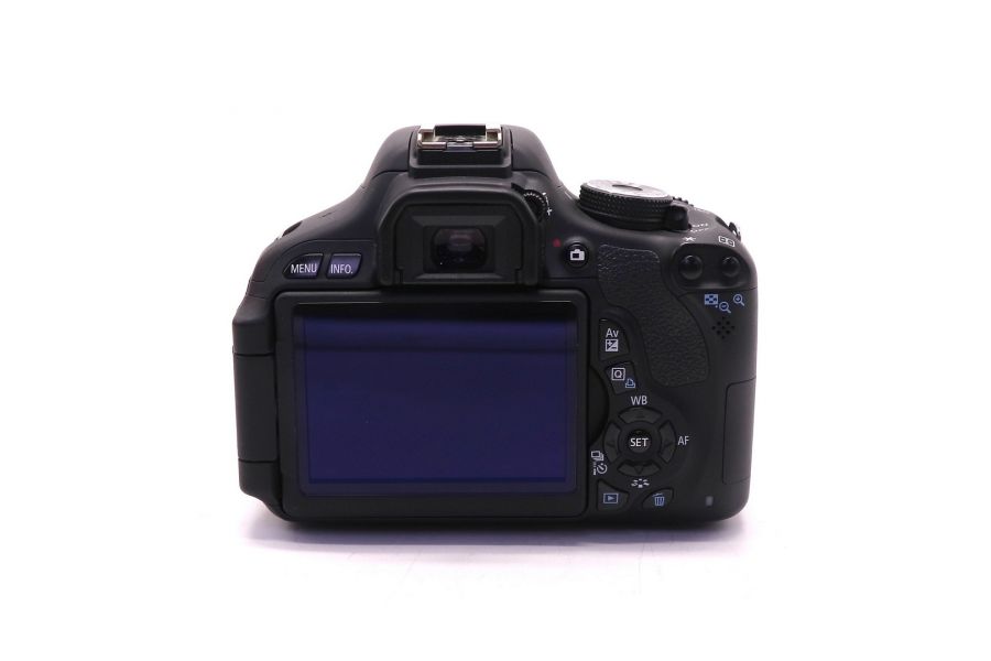 Canon EOS 600D kit в упаковке (пробег 11000 кадров)