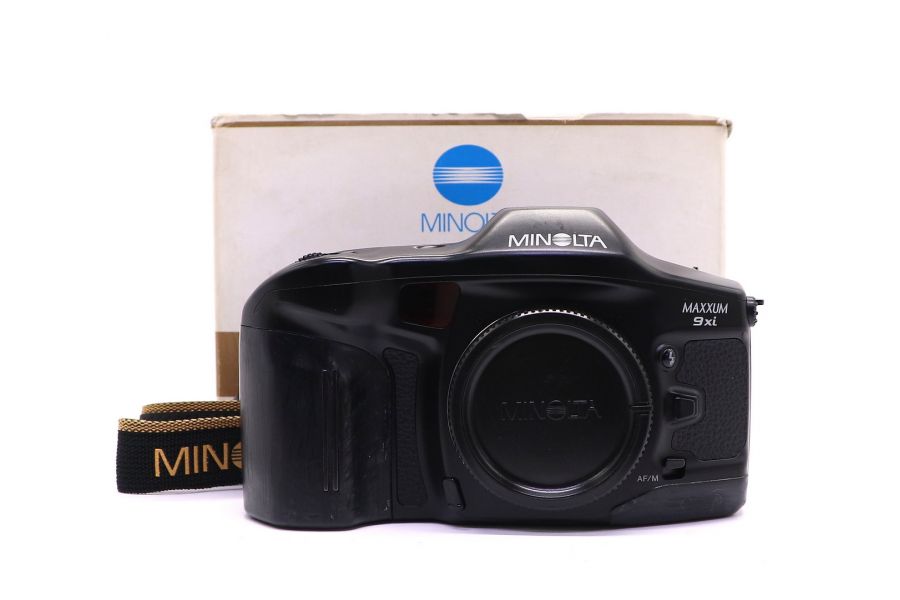 Minolta Maxxum 9xi body в упаковке