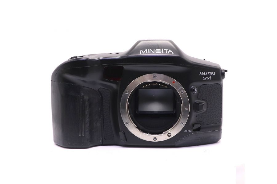 Minolta Maxxum 9xi body в упаковке
