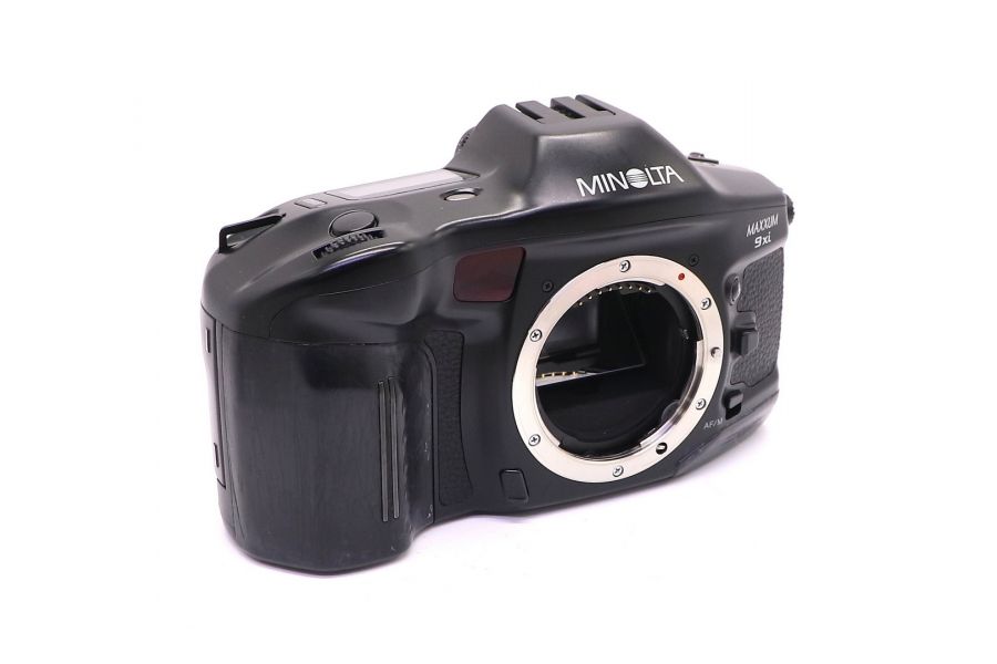 Minolta Maxxum 9xi body в упаковке