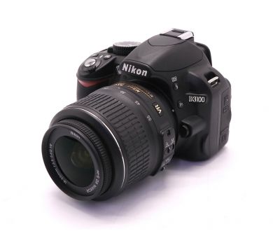 Nikon D3100 kit (пробег 4500 кадров)