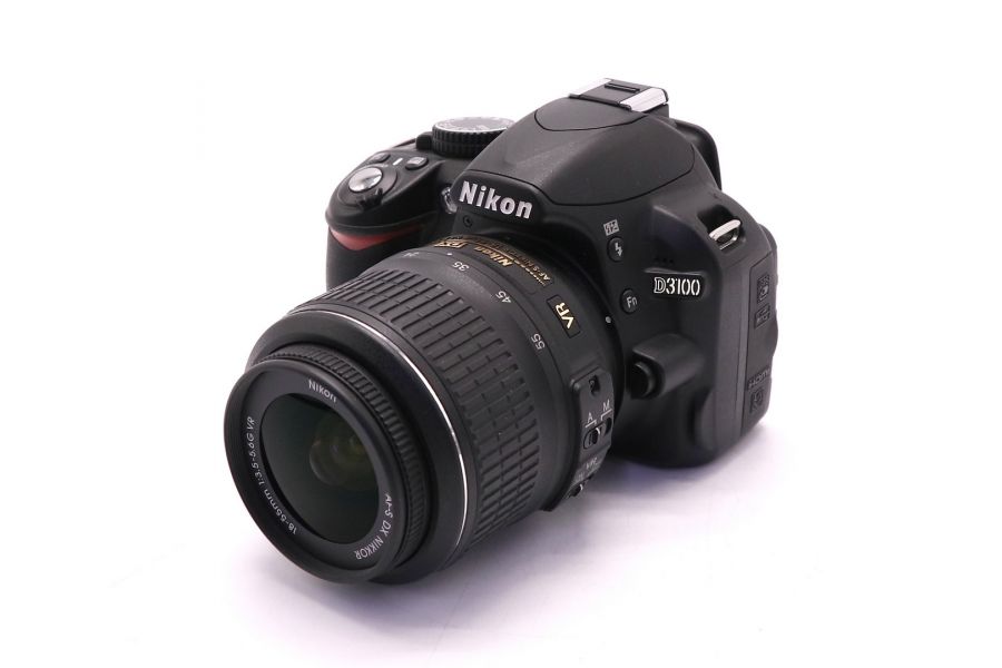 Nikon D3100 kit (пробег 4500 кадров)