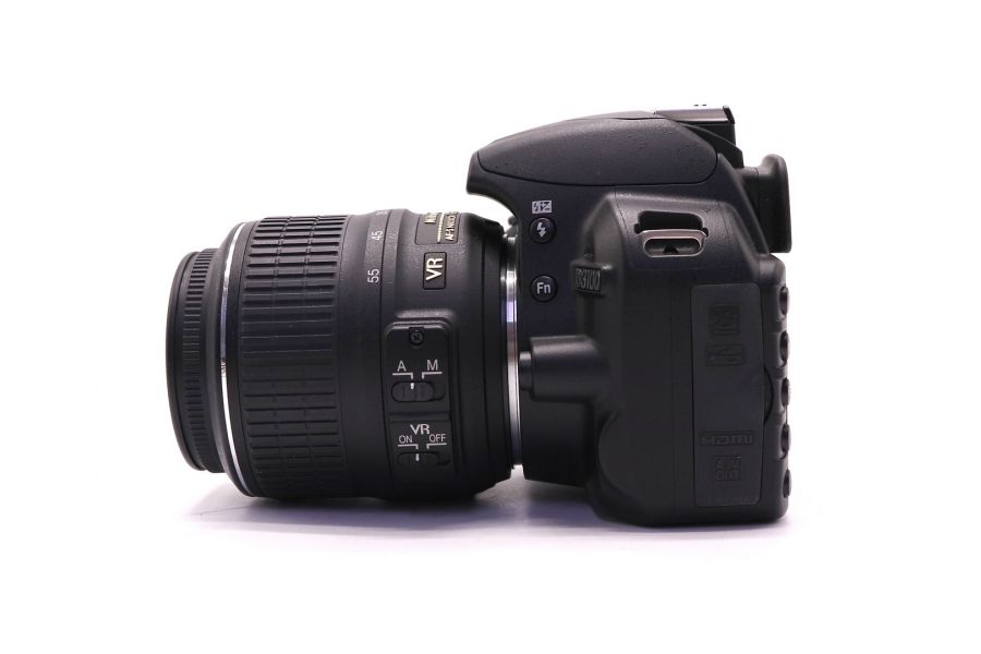 Nikon D3100 kit (пробег 4500 кадров)