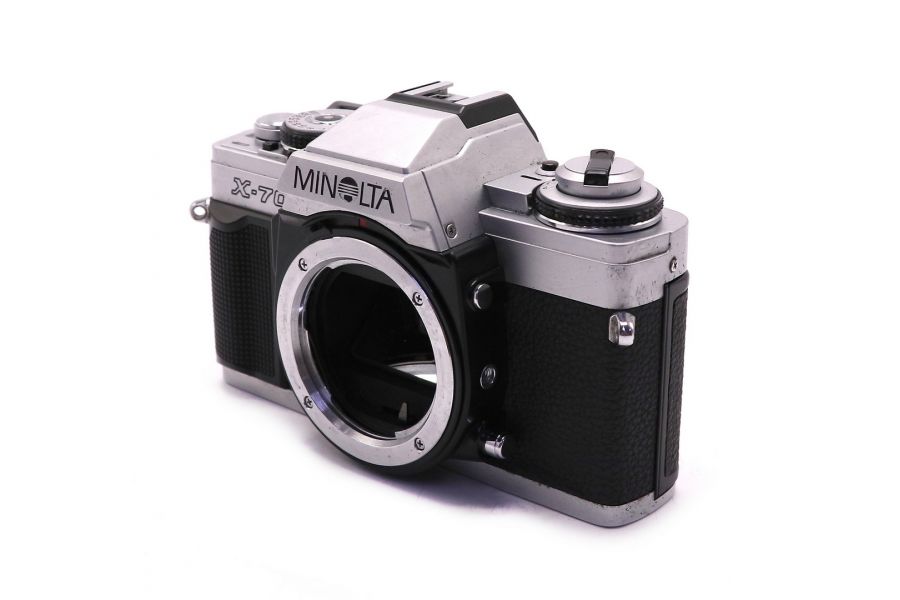 Minolta X-70 body