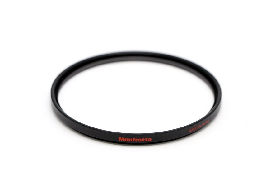 Светофильтр Manfrotto Essential/UV 77mm Japan