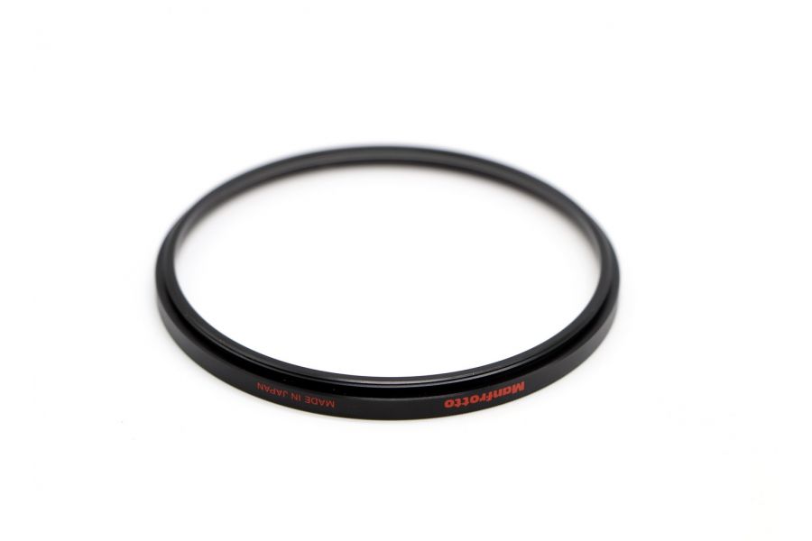 Светофильтр Manfrotto Essential/UV 77mm Japan