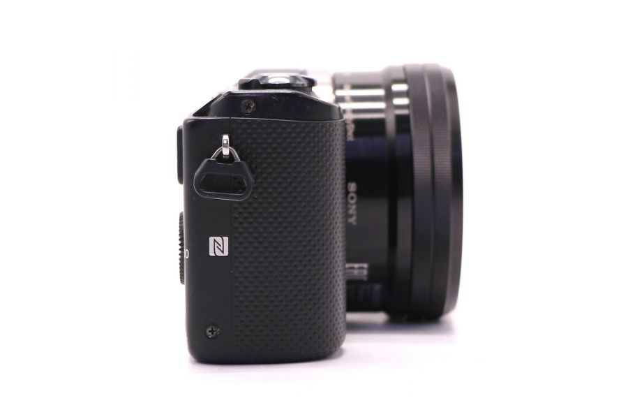 Sony A5000 kit (пробег 1530 кадров)