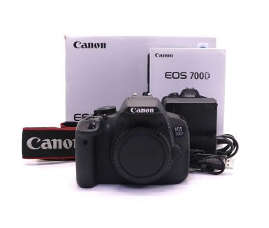 Canon EOS 700D body в упаковке (пробег 113100 кадров)