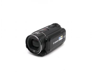 Видеокамера Canon LEGRIA HF S200