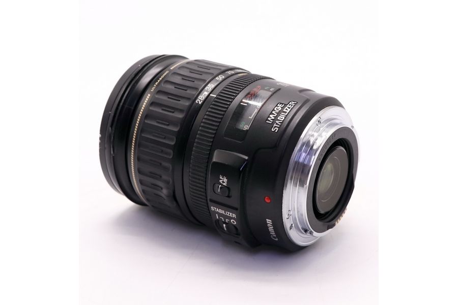 Canon EF 28-135mm f/3.5-5.6 IS USM б.