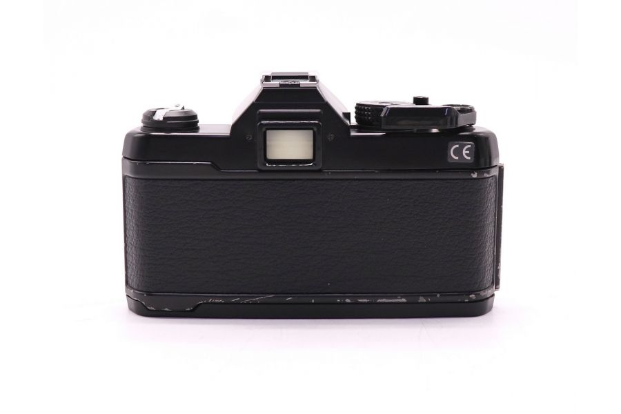 Yashica FX-3 Super 2000 + Yashica MC 28-80mm/3.9-4.9