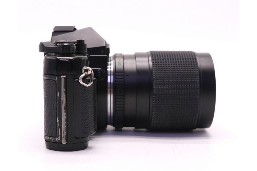 Yashica FX-3 Super 2000 + Yashica MC 28-80mm/3.9-4.9