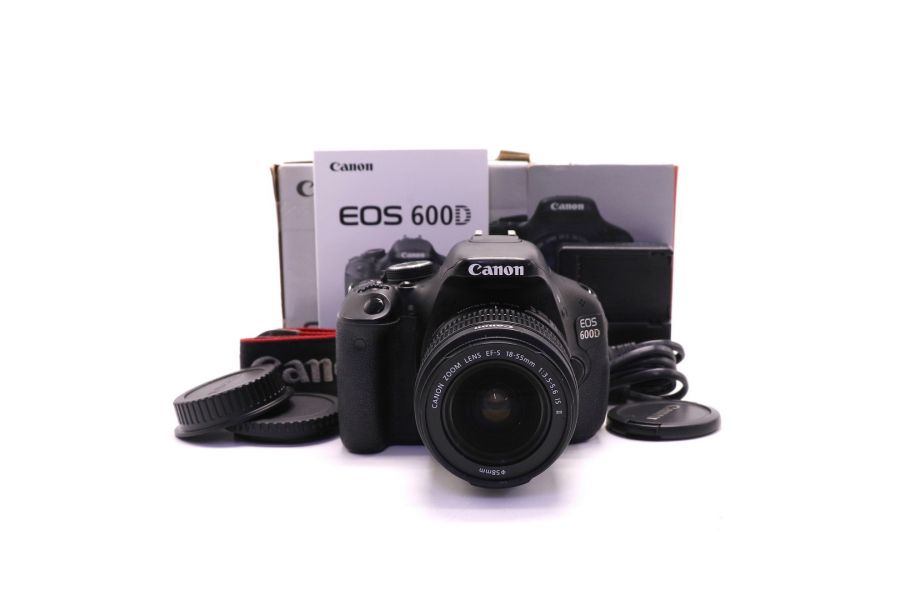 Canon EOS 600D kit в упаковке (пробег 41000 кадров)