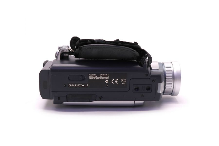 Видеокамера Canon MVX150i в упаковке